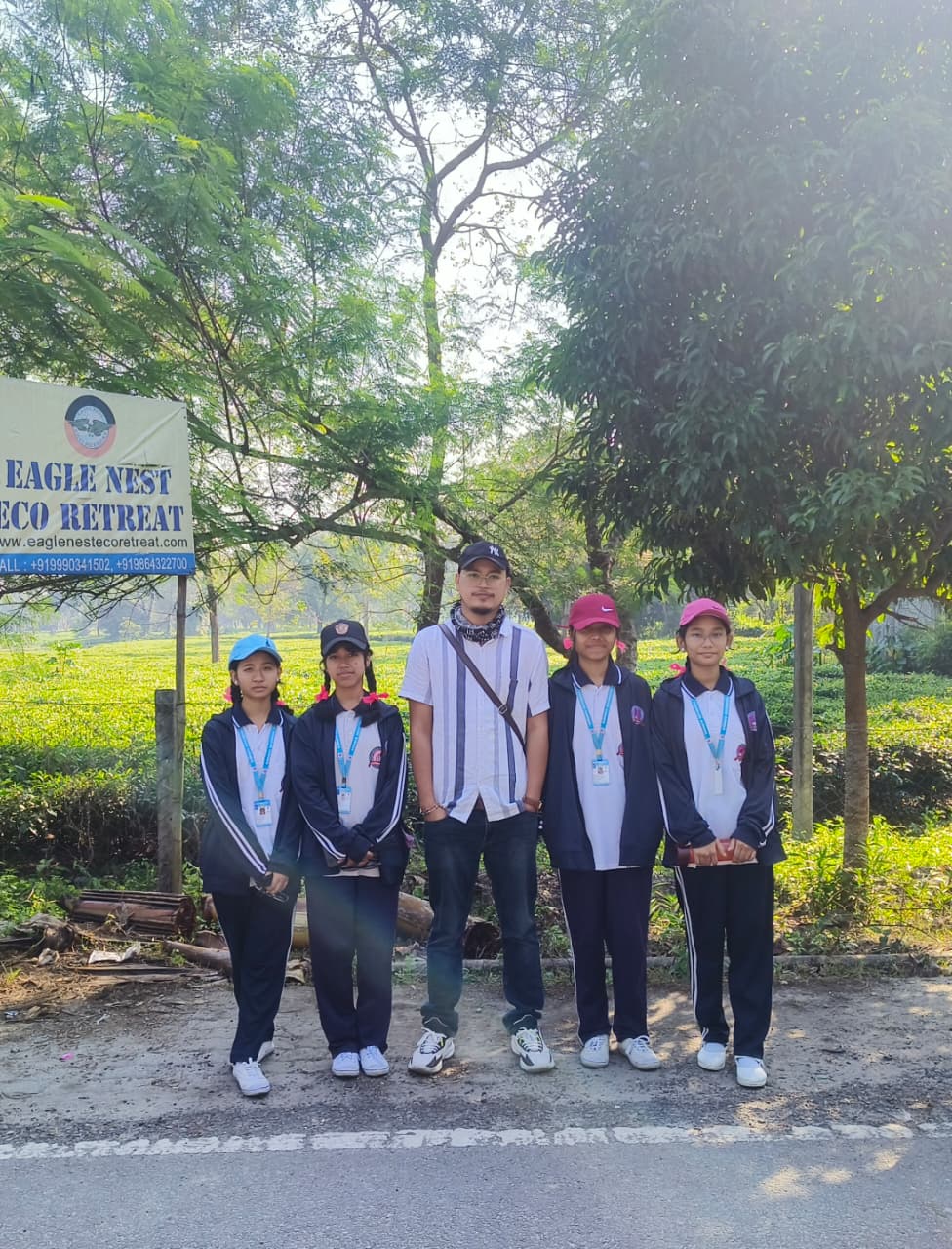 Excursion Halt in the Tea Gardens